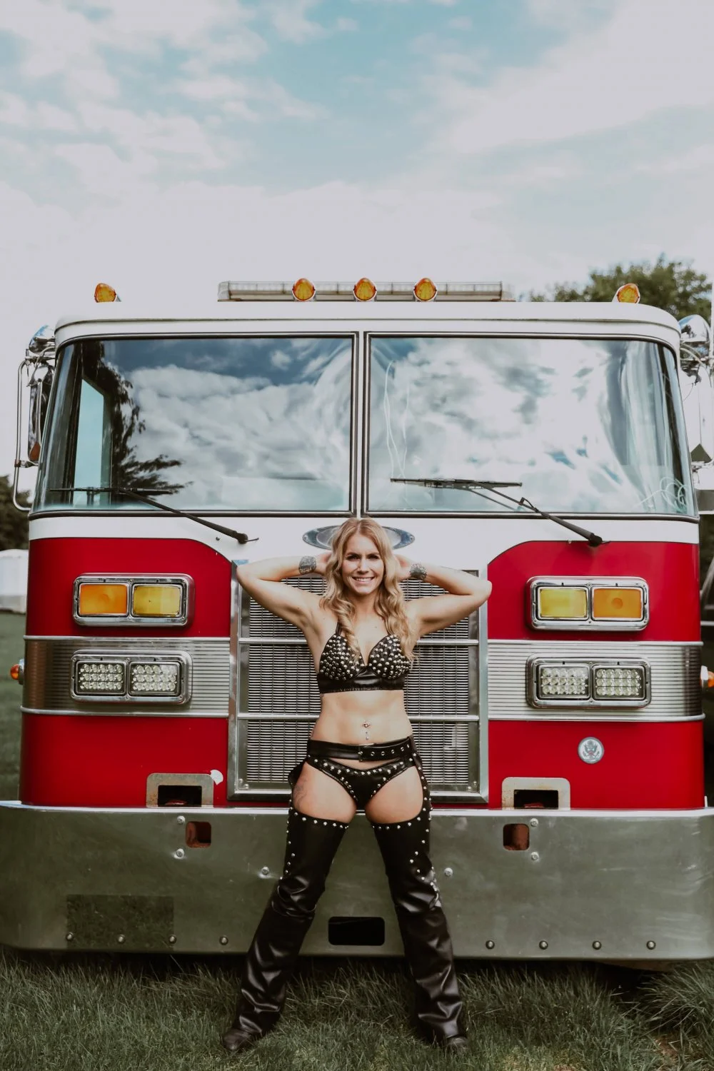 Epic full-nude Shouse boudoir image 6