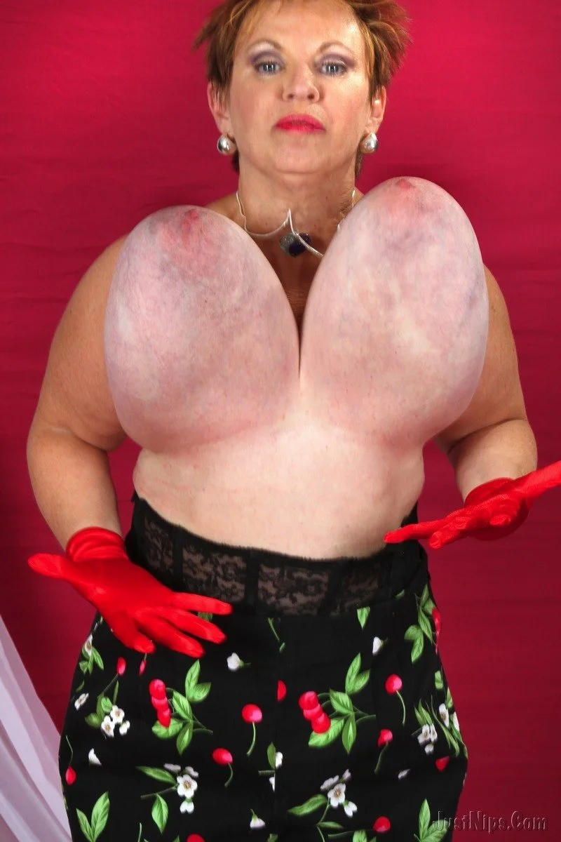 Wanda aka Dagney massive tits image 3