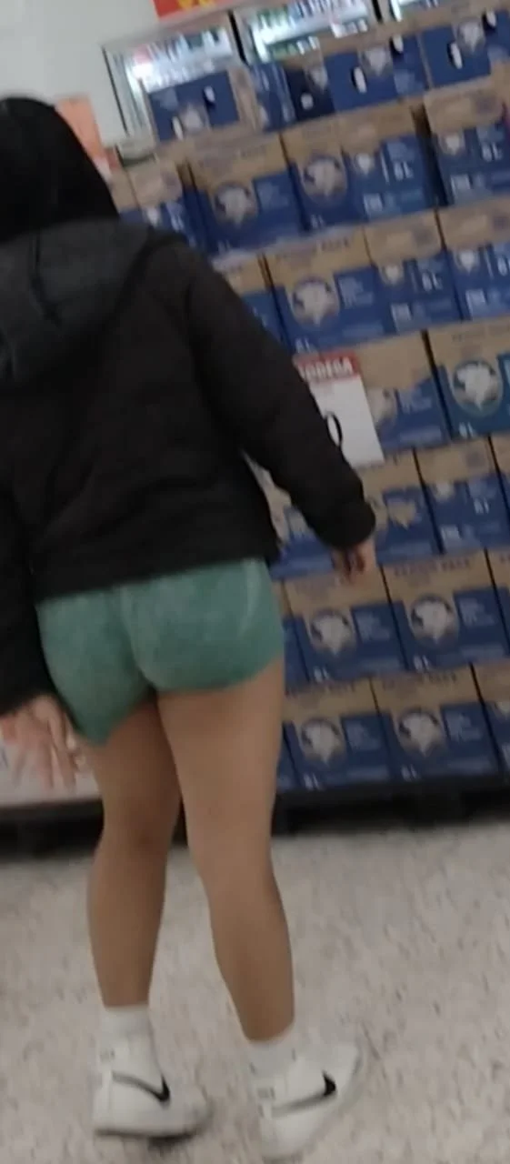 Culonas en La Calle🥵🍑. image 3