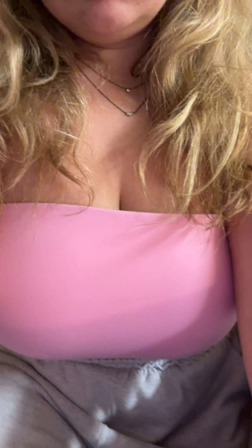 19 year old teen with big tits sends nudes for alcohol image 5