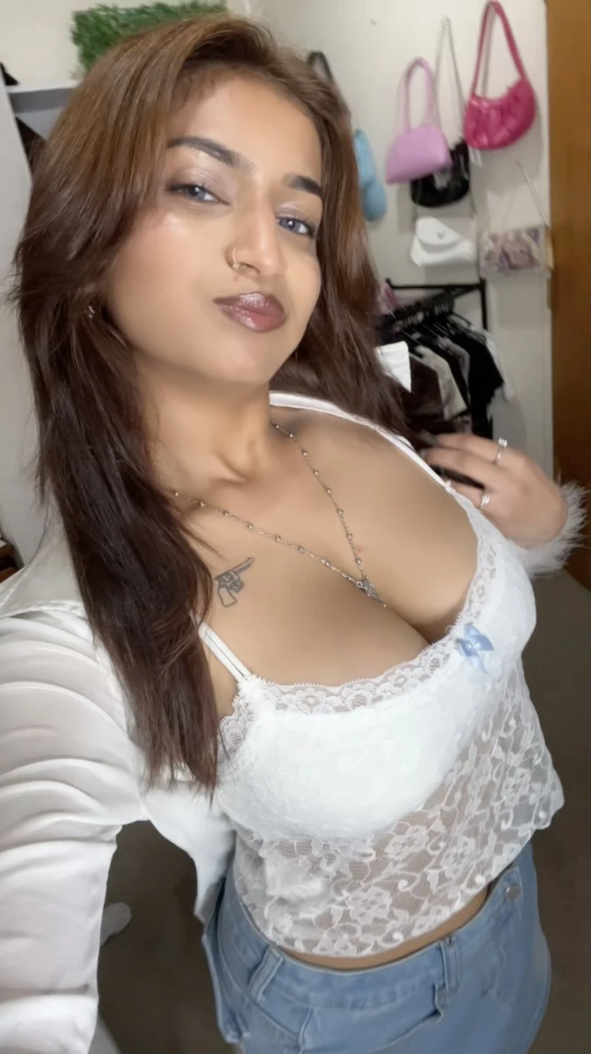 Indian big tits main image