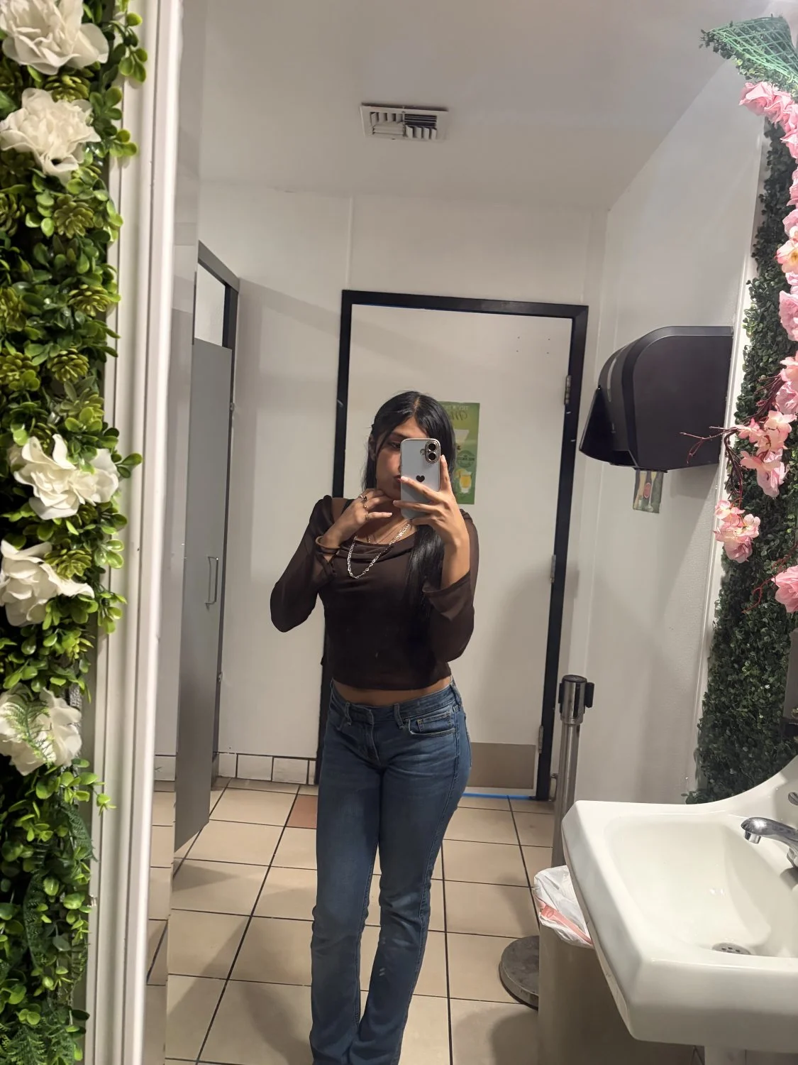 Dm me to talk about my teen girlfriend image 4