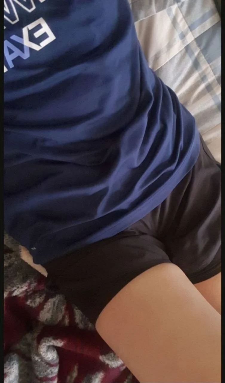 #3 🤗 Vancouver doll Ankhie has a beautiful small body & nice hairy pussy! image 4