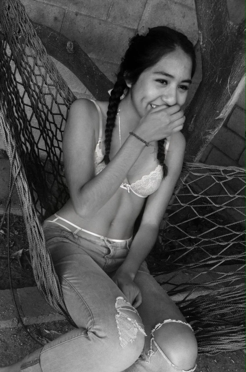 Latina Chelsea image 14