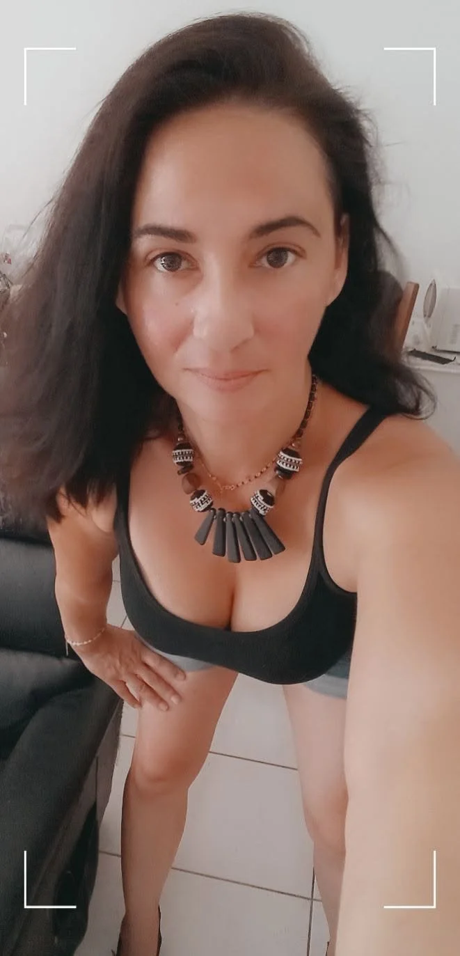 Sophie French housewife Milf image 28