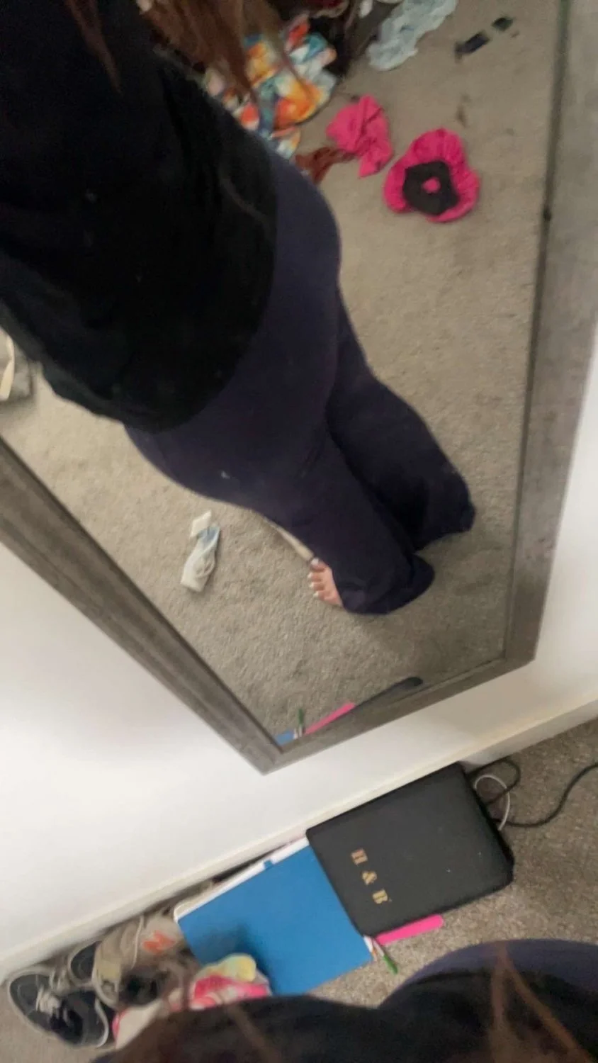 snap slut gets horny n sends image 11