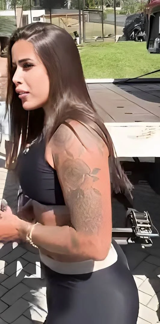 Quem aí empurrava muito nesse rabao da mulher do buzeira image 4