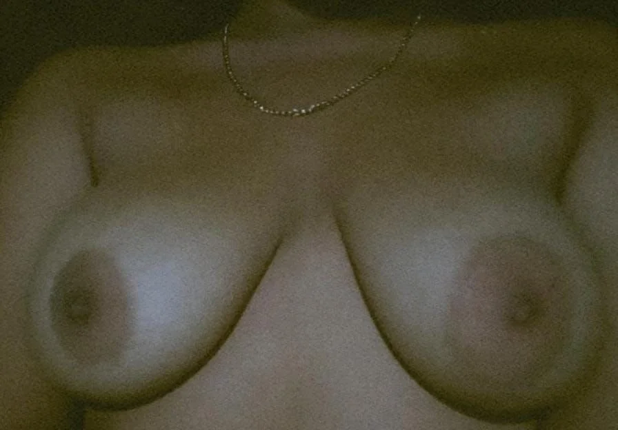 Exhibiendo a pendeja inocente image 2