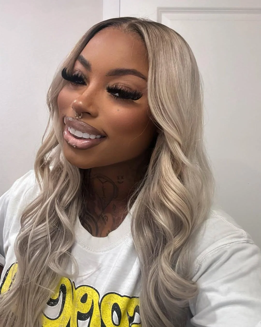 Who on this site can show me the best tribute of these Hoodrat Holly videos and photos? image 34