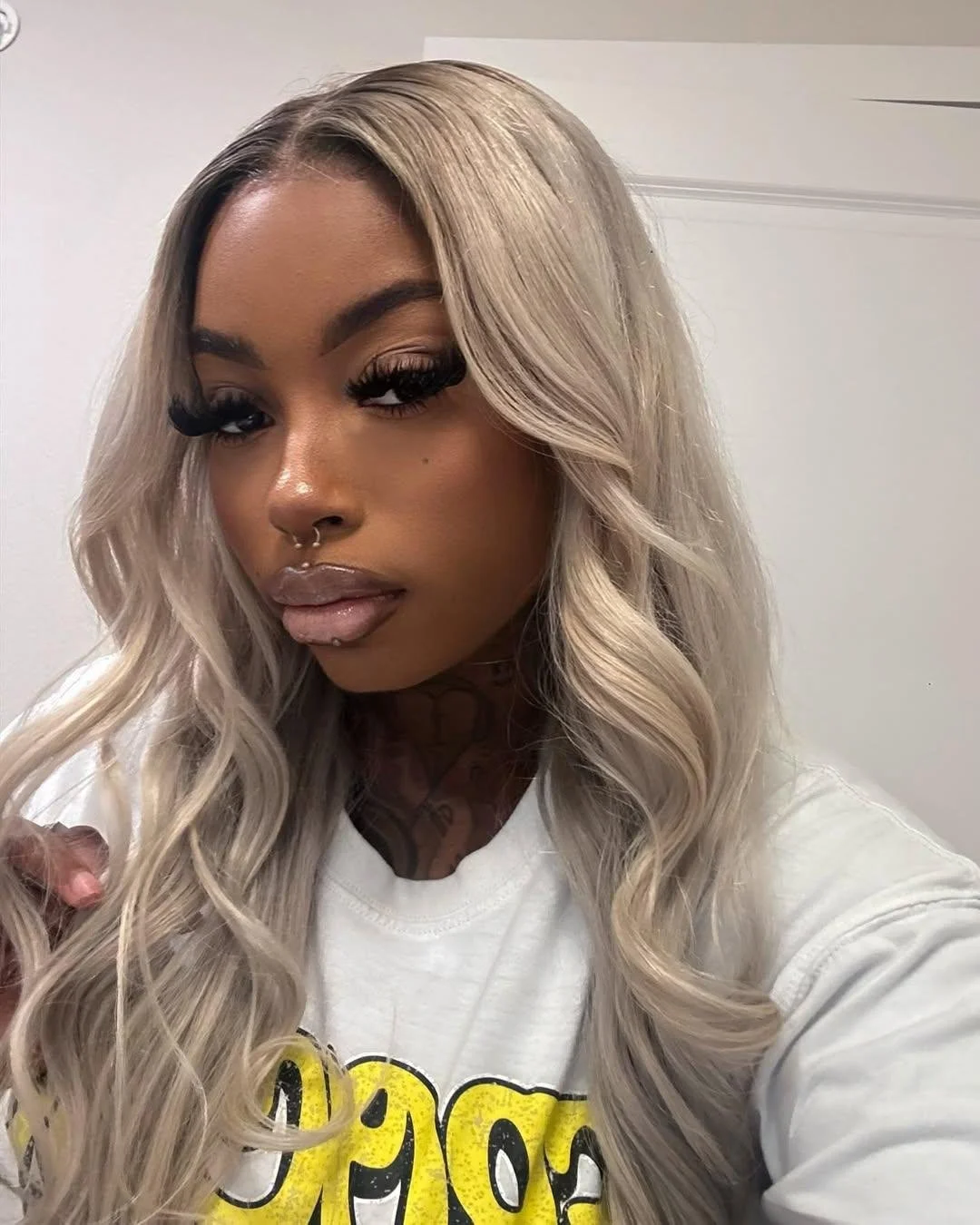 Who on this site can show me the best tribute of these Hoodrat Holly videos and photos? image 36
