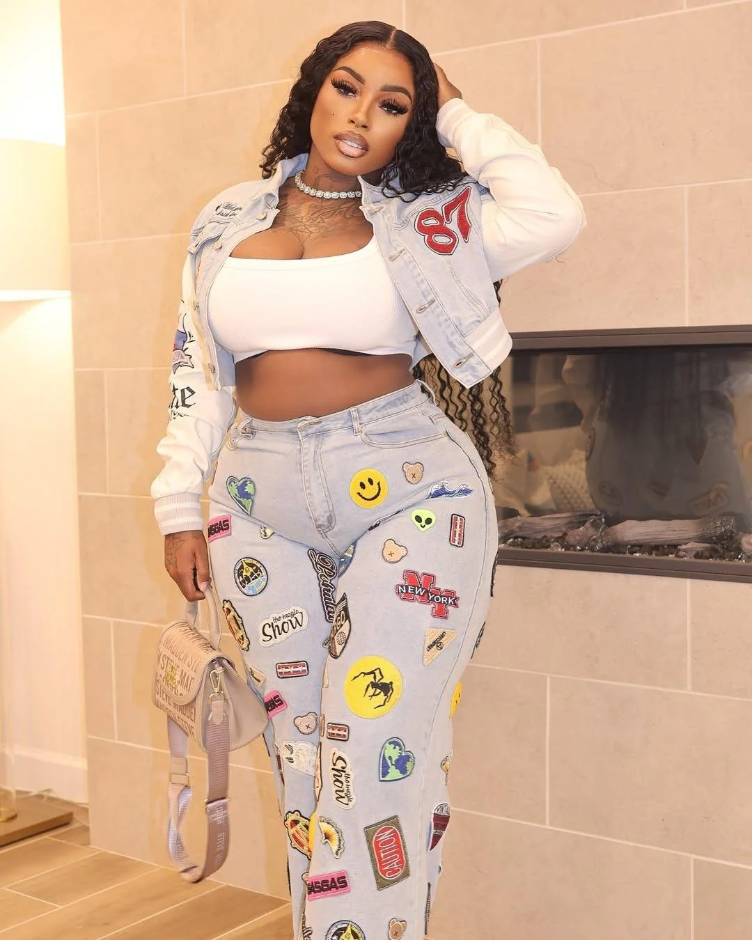 Who on this site can show me the best tribute of these Hoodrat Holly videos and photos? image 41