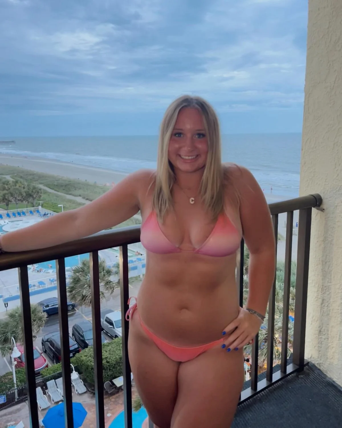 Snowbunny Pawg Cally Hot volleyball slut image 4