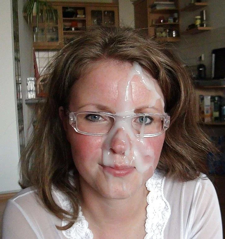Everyday Wives Taking The Load image 7