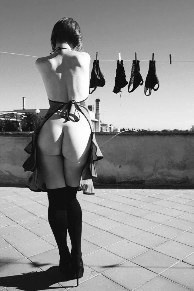 ASS & MODEL POSING - 14 image 4