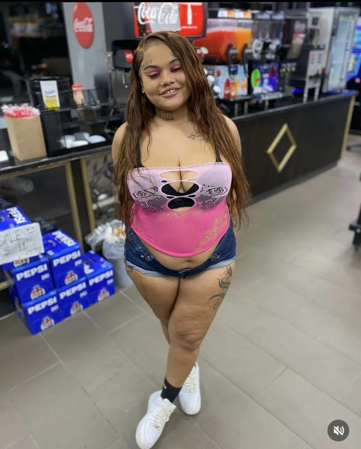 Lightskin 304 known to eat and take dick from everyone image 17