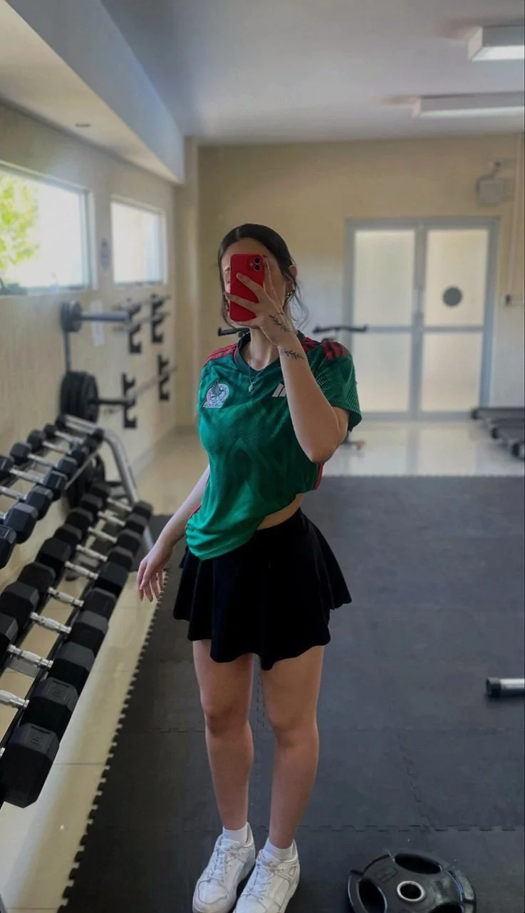 SHOWING OFF MY BEST FRIEND - ESTEPHANIA. image 22