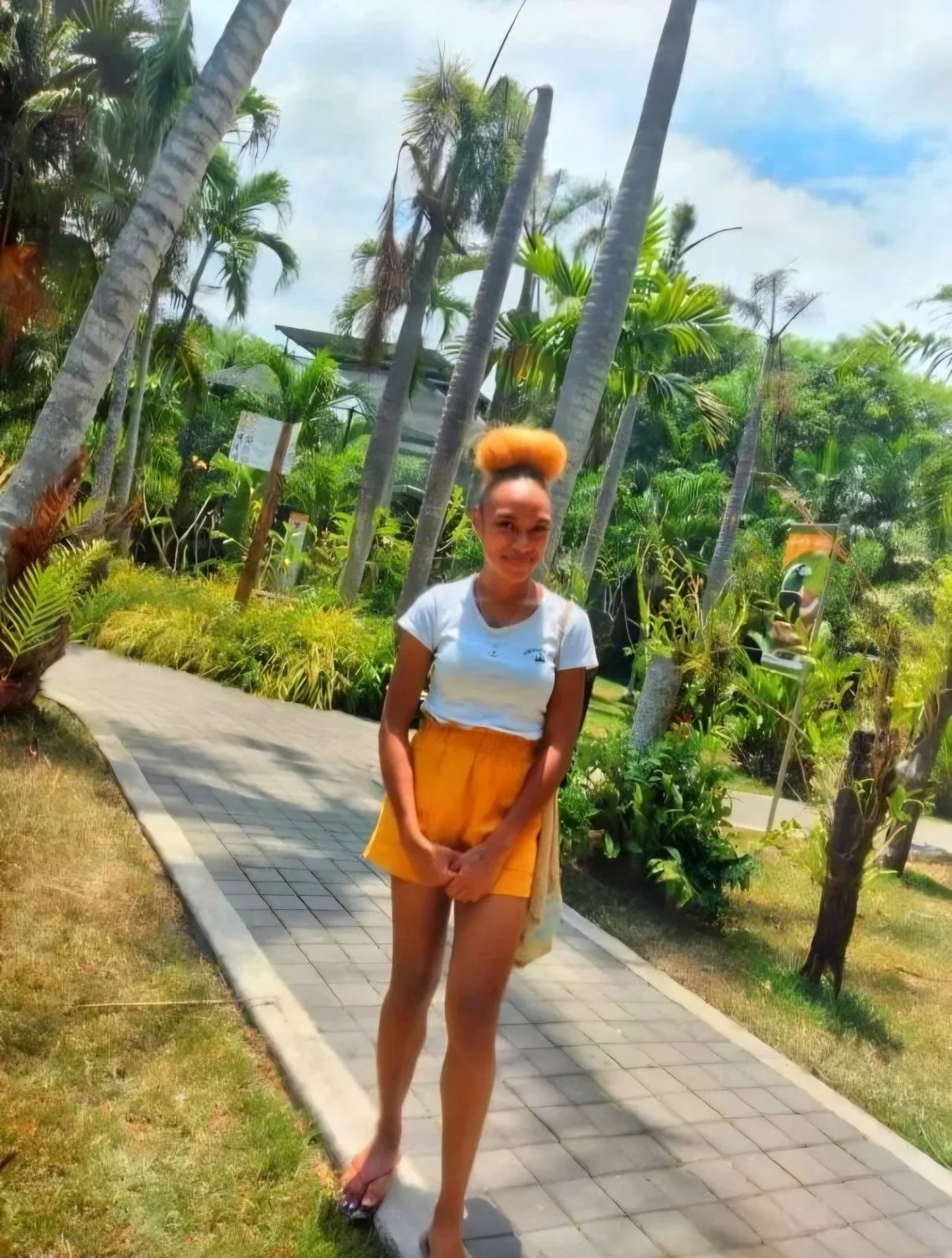 Julian Anniki🇵🇬 image 9