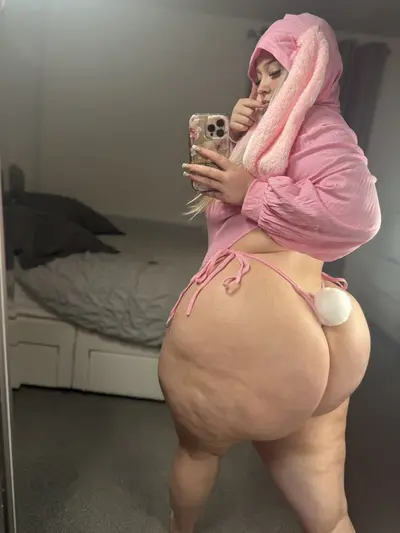 nWEX😍😍🍑🍑🍑PAWG cover image