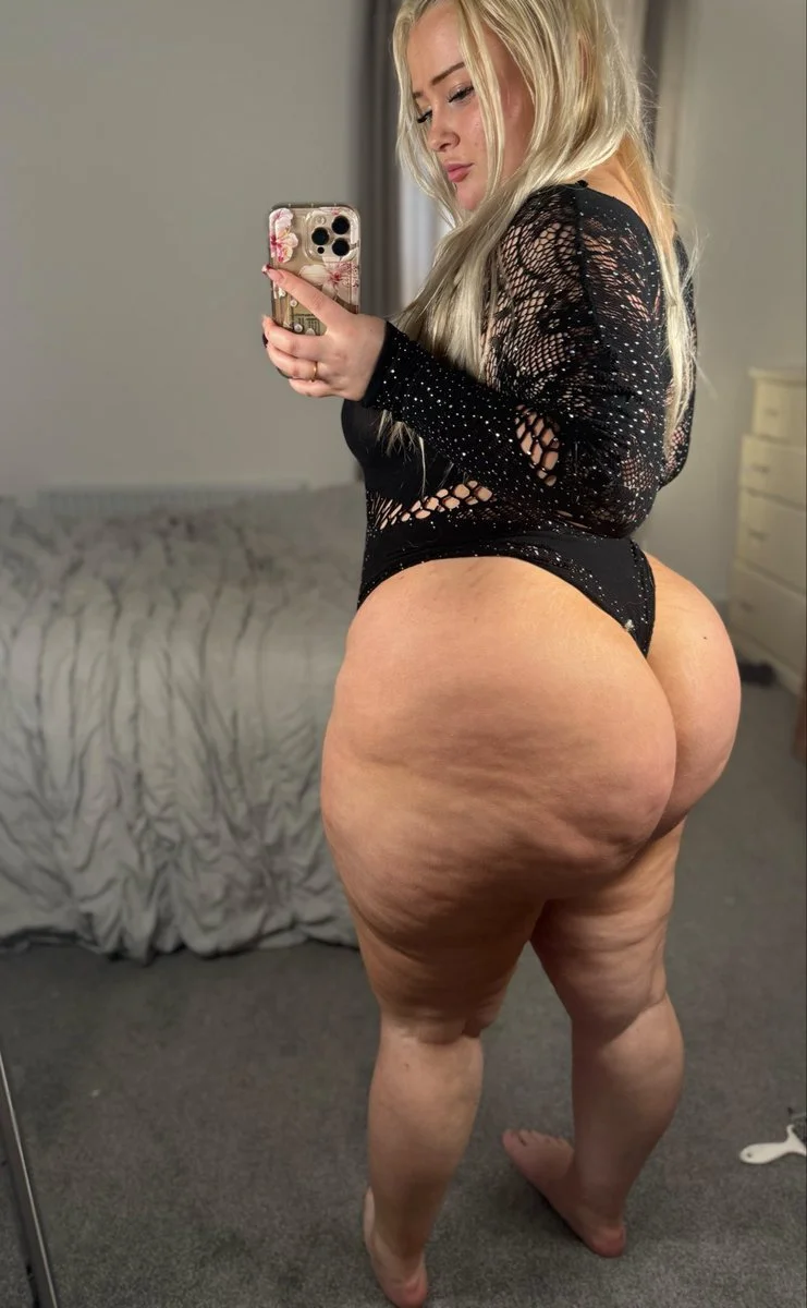 nWEX😍😍🍑🍑🍑PAWG image 6