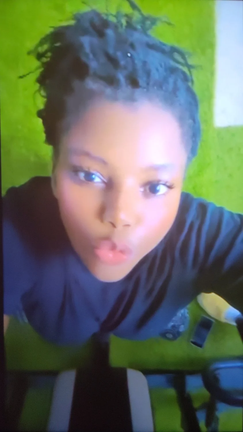 She be doing adult shows for 30$(Kenya money) give her a call main image