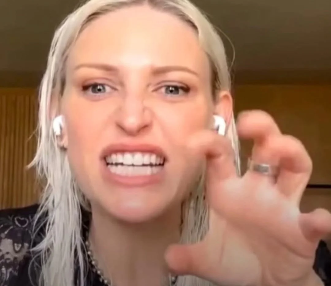 Emily Armstrong 10 image 7