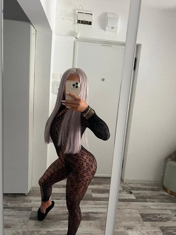 Romanian platinum blonde silicone bimbo Ivy_Ann / Yviann big fake tits big fake lips #9 image 8