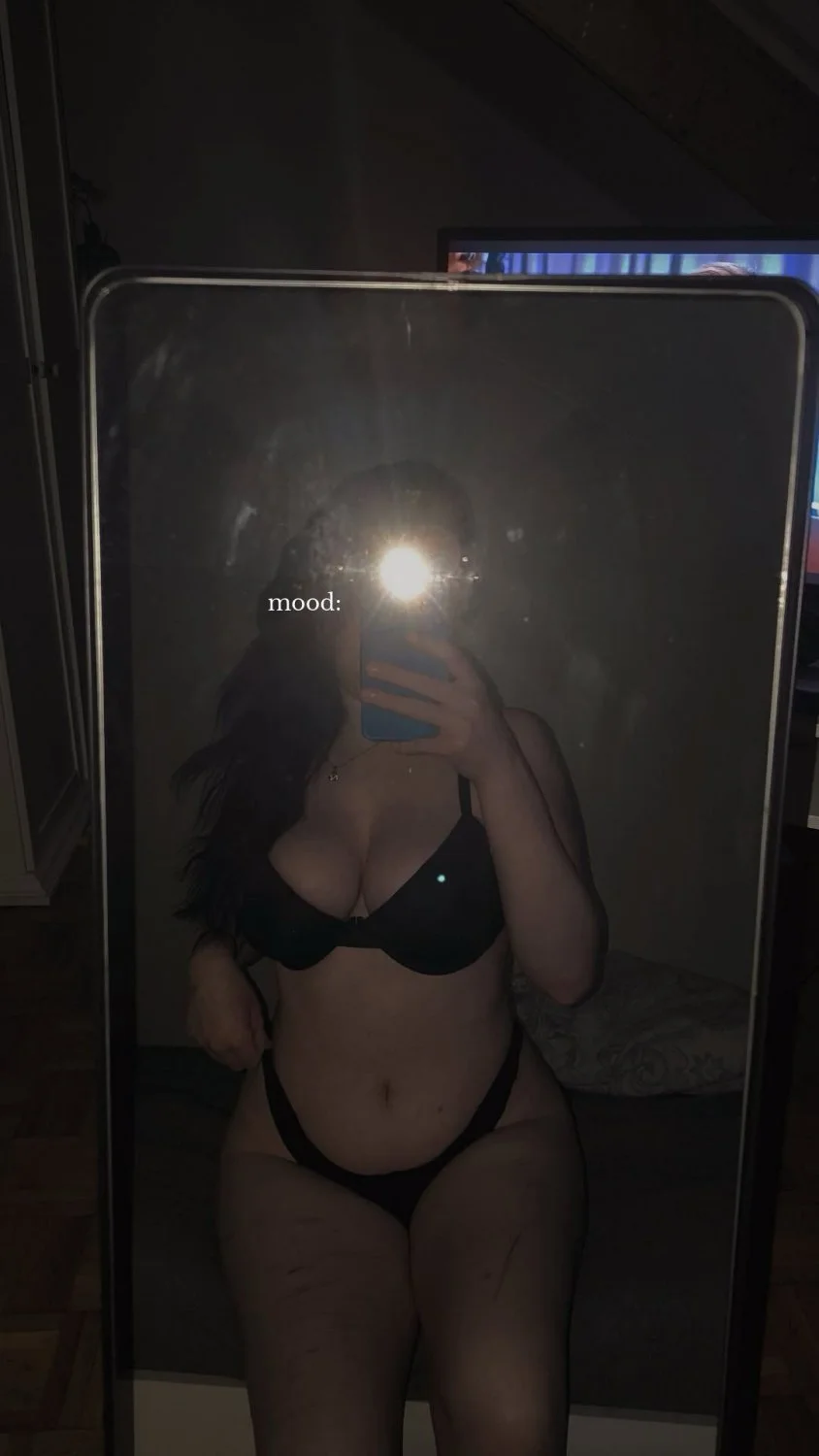 Celina The webwhore desperate for exposure image 2