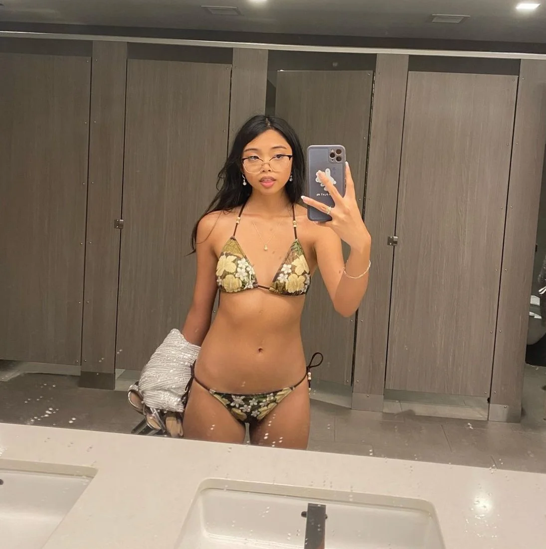 Sexy filipina jaelyn local abg image 1