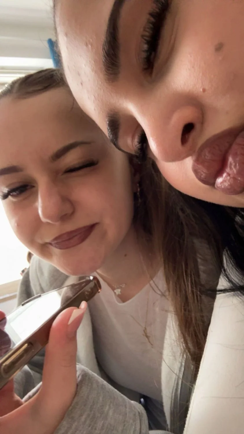 Jerking off next to Sis in law and her friend main image
