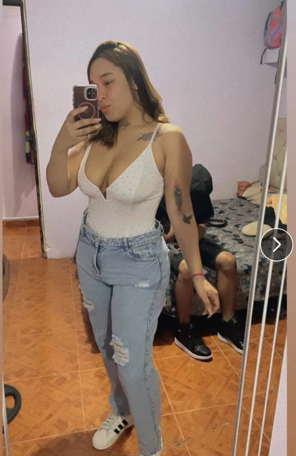 Hermanas image 16