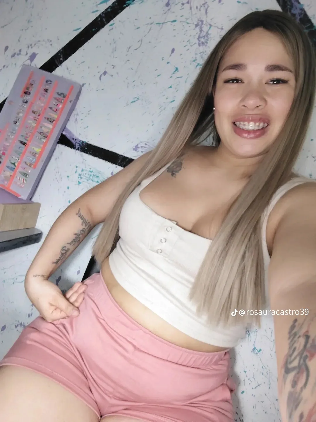 Hermanas image 28