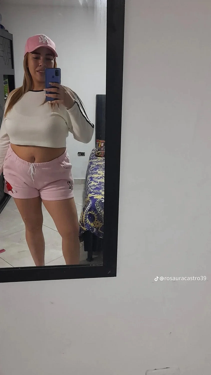 Hermanas image 42