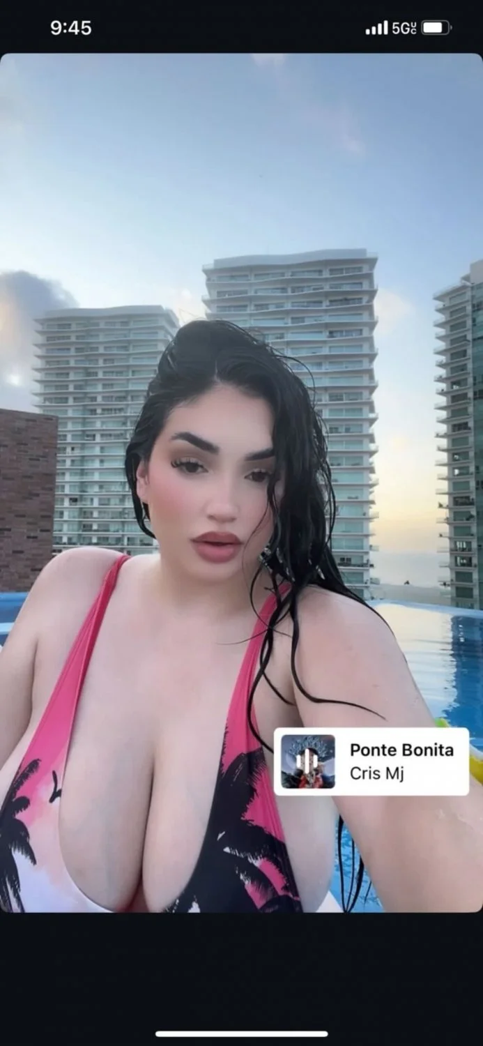 Latina milf big juicy tits image 3