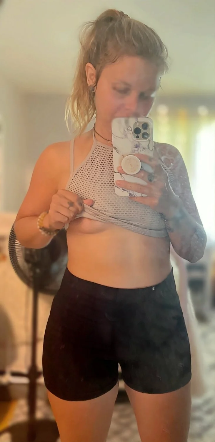 USA Cock Slut Angela image 20