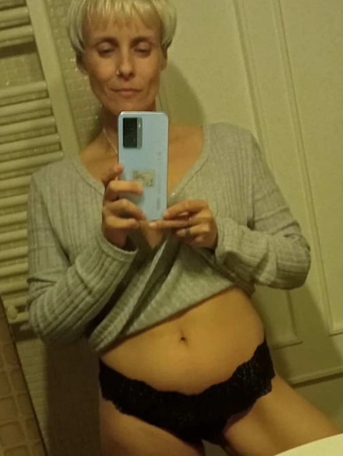 Cita de tinder atrevida image 2