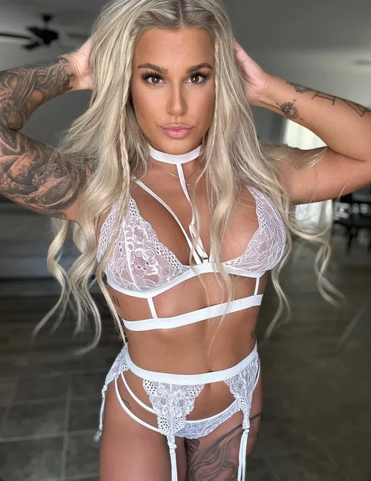 The Perfect Blonde image 39