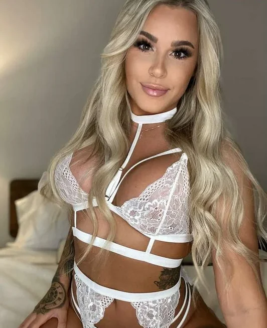 The Perfect Blonde image 43