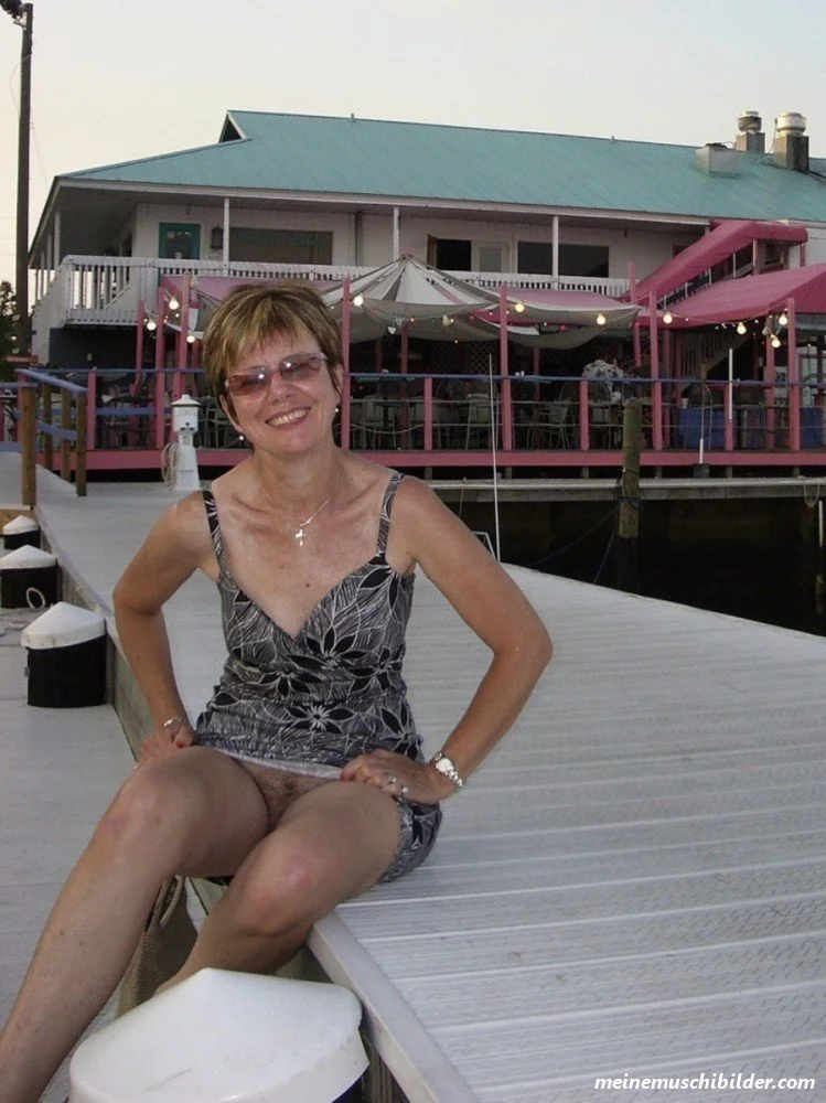 Upskirt 2 image 27