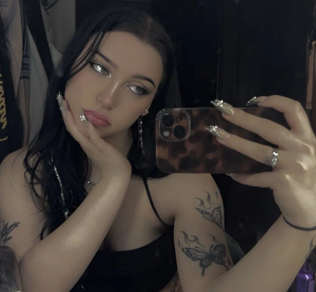 sexy tatted 21yo stripper image 14
