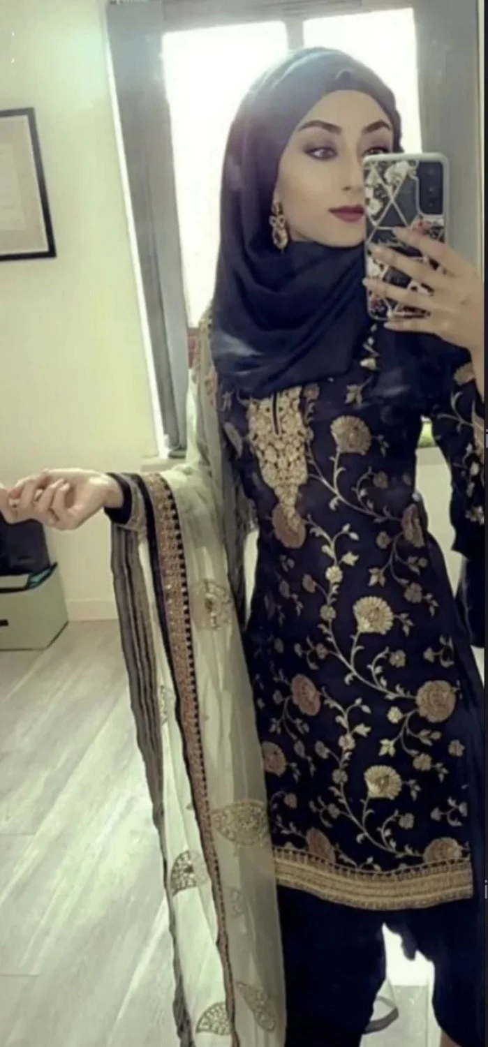 Uk Paki whore image 1