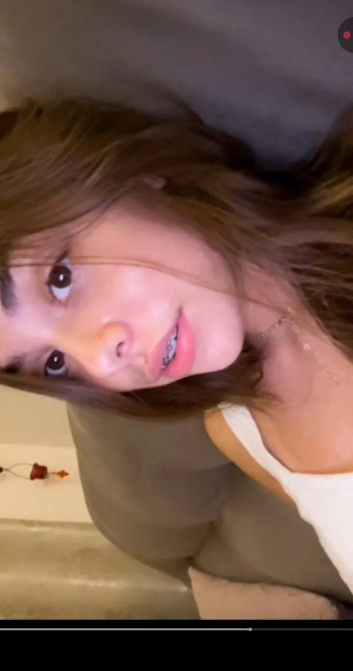 Novinha do insta image 25
