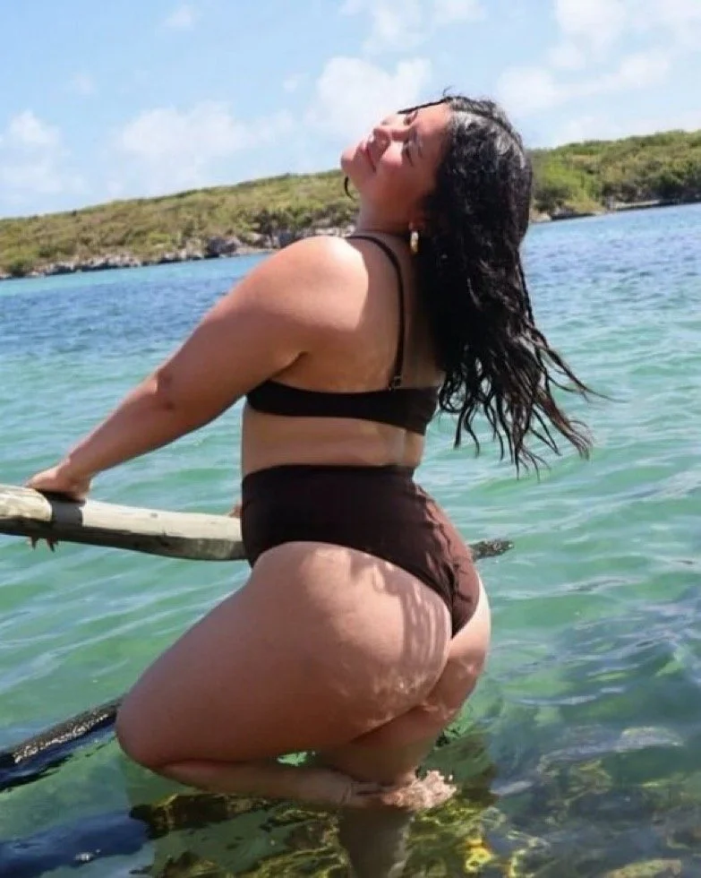 19 year old Latina named Cindy gets leaked image 4