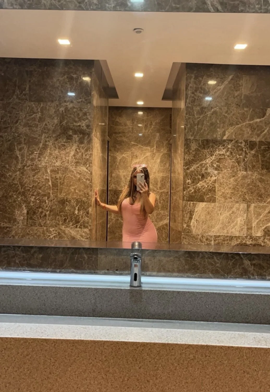 Sienna 18 image 8