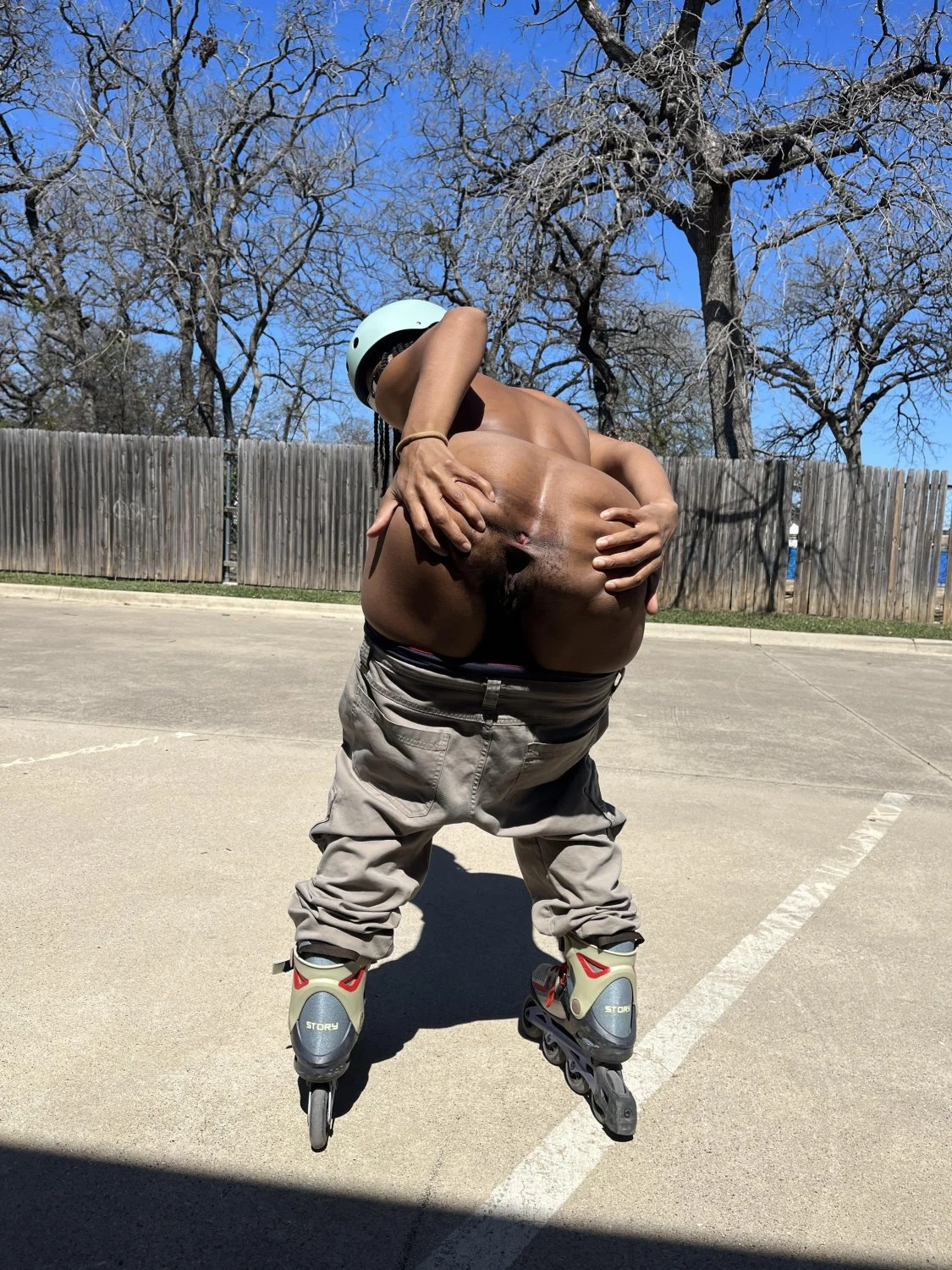 Ebony got a bit bored of inline skating in public image 3