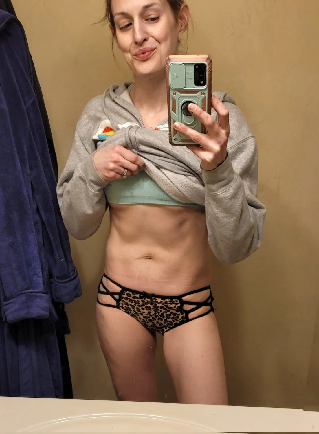 Shy middle aged gf selfies image 8