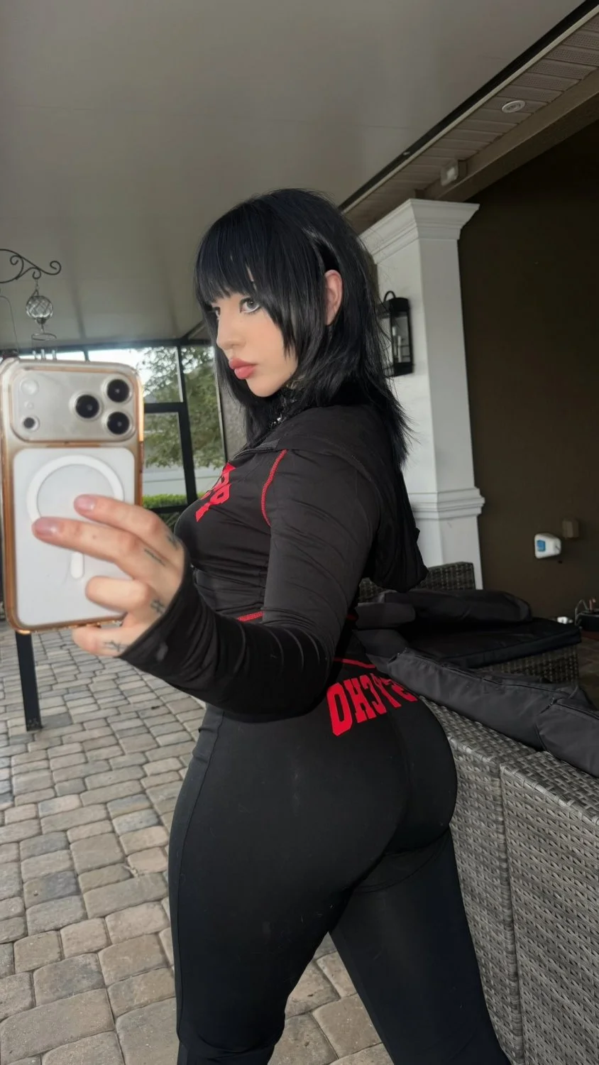 goth slut with huge ass leaked main image