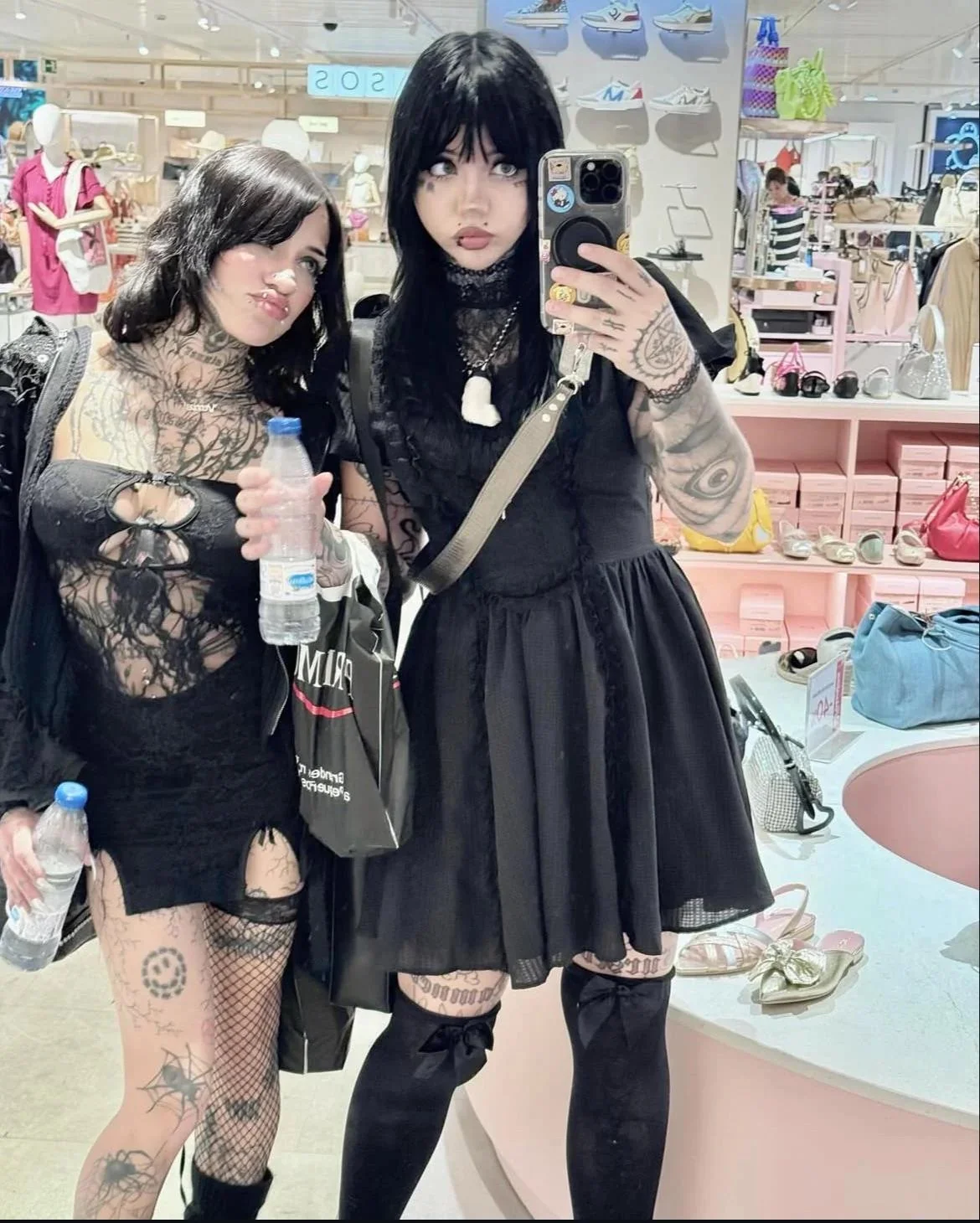 goth slut with huge ass leaked image 12