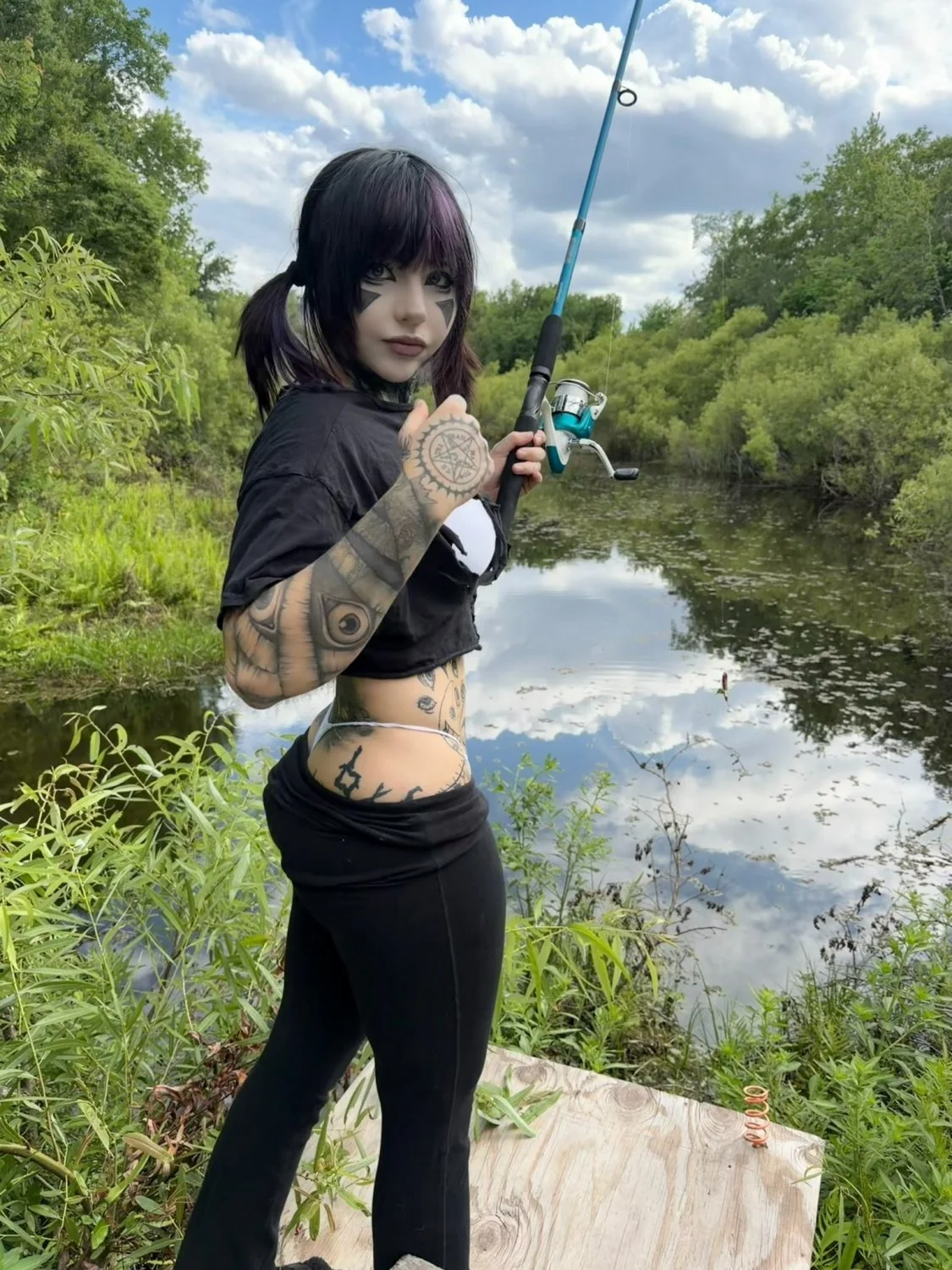 goth slut with huge ass leaked image 6