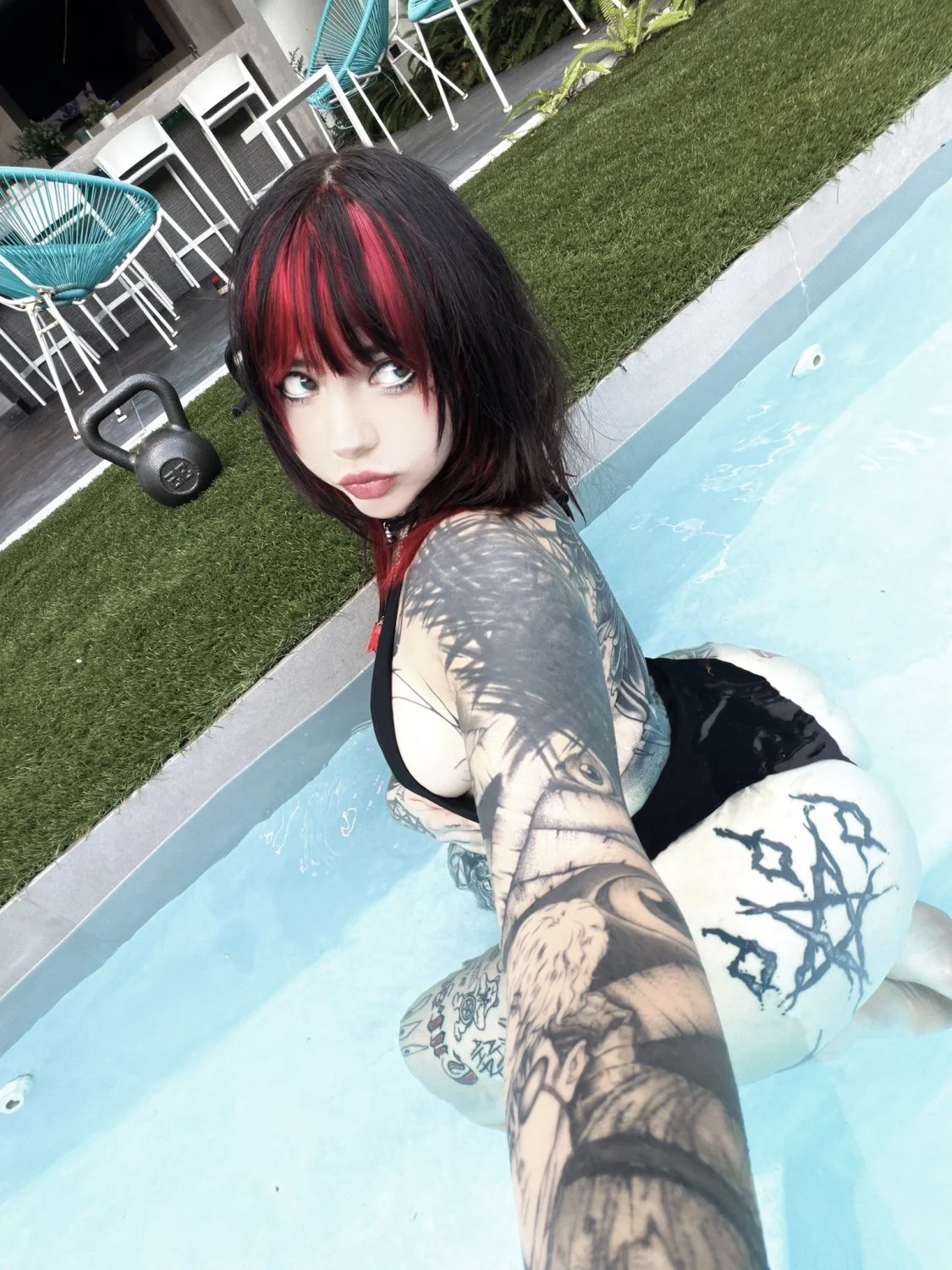 goth slut with huge ass leaked image 8