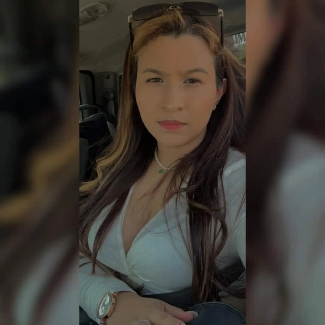 Milf image 4